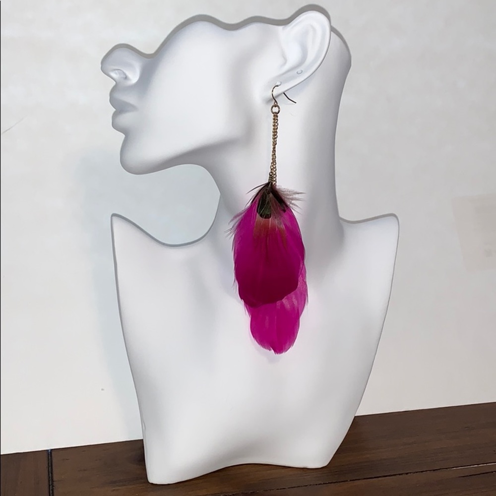 2/$10 Women’s Pink Feather Drop Earrings